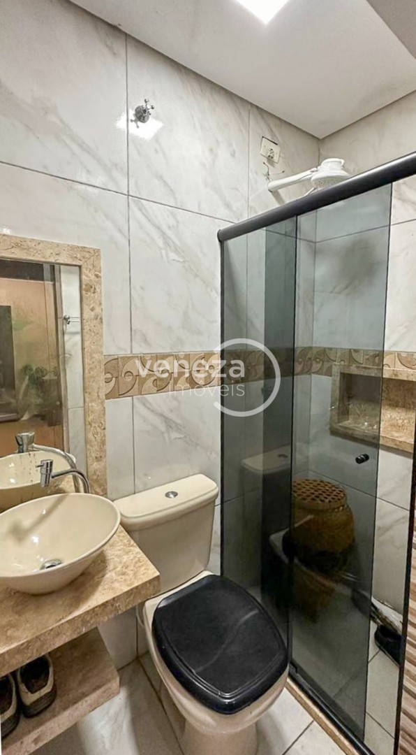 Casa Residencial para venda no bairro Jardim Continental de Londrina - Foto 6