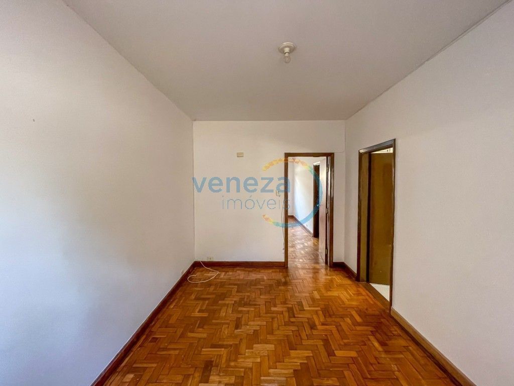 Casa Comercial à venda no bairro Shangri-la de Londrina com 249.41m<sup>2</sup> útil, 4 vagas de garagem