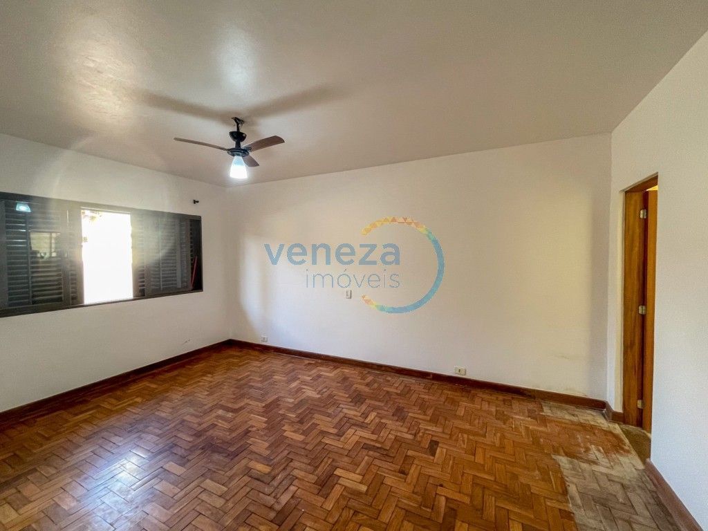 Casa Comercial à venda no bairro Shangri-la de Londrina com 249.41m<sup>2</sup> útil, 4 vagas de garagem