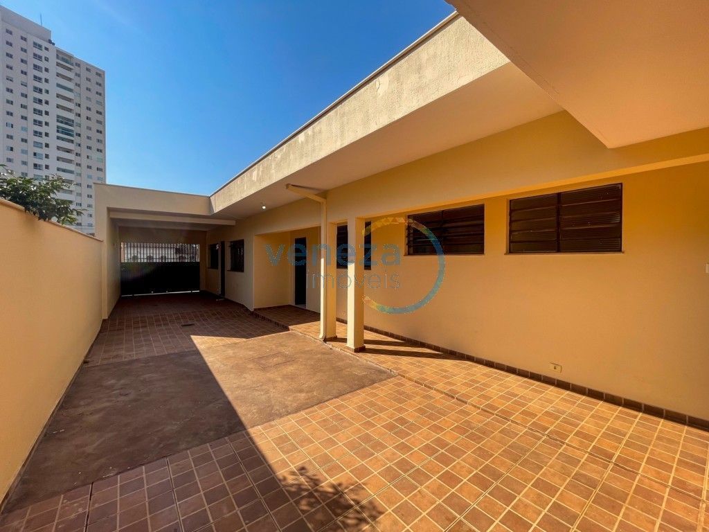 Casa Comercial à venda no bairro Shangri-la de Londrina com 249.41m<sup>2</sup> útil, 4 vagas de garagem