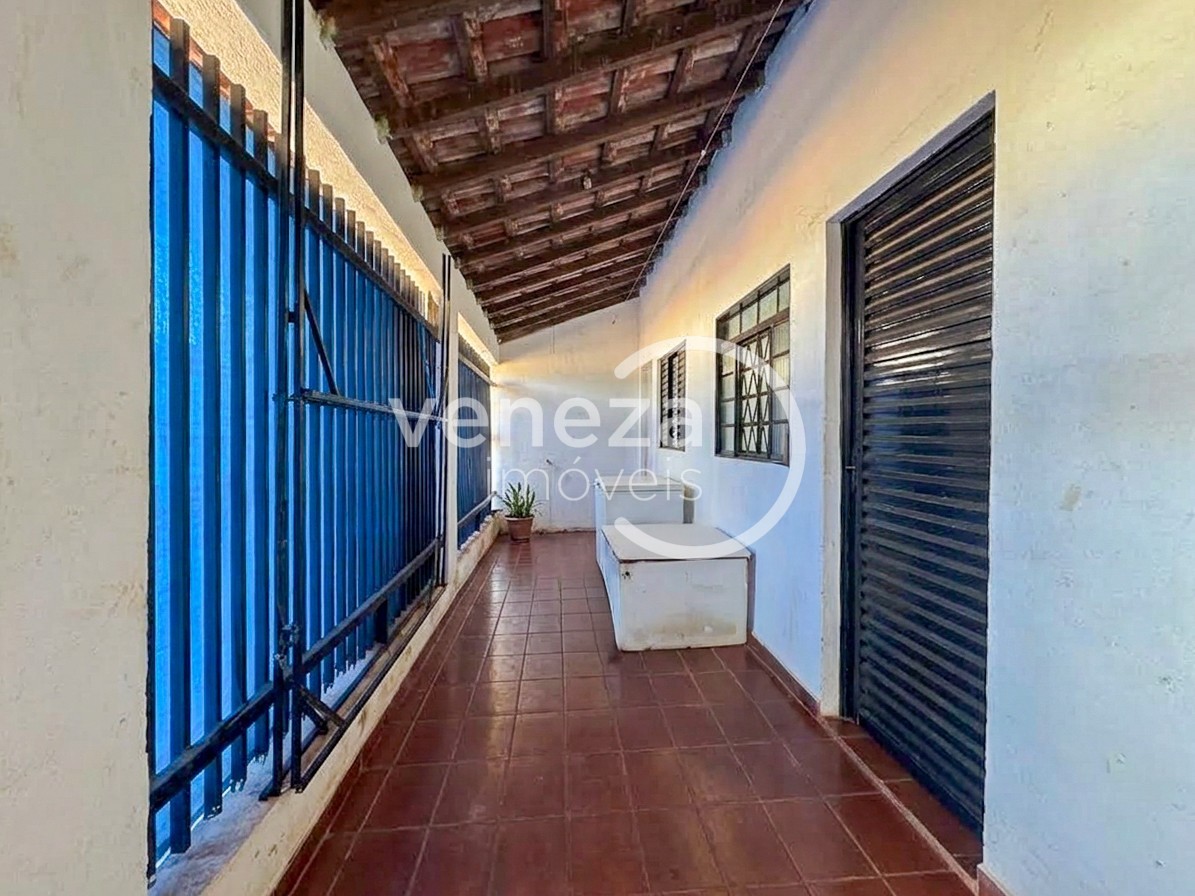 Casa Residencial para venda no Sabara III em Londrina com 517,81m² por R$ 400.000
