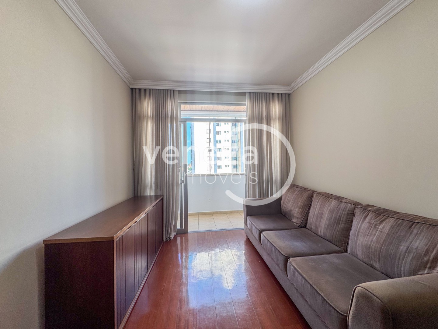 Apartamento para locacao no Centro em Londrina com 122,68m² por R$ 2.200 - Foto 2