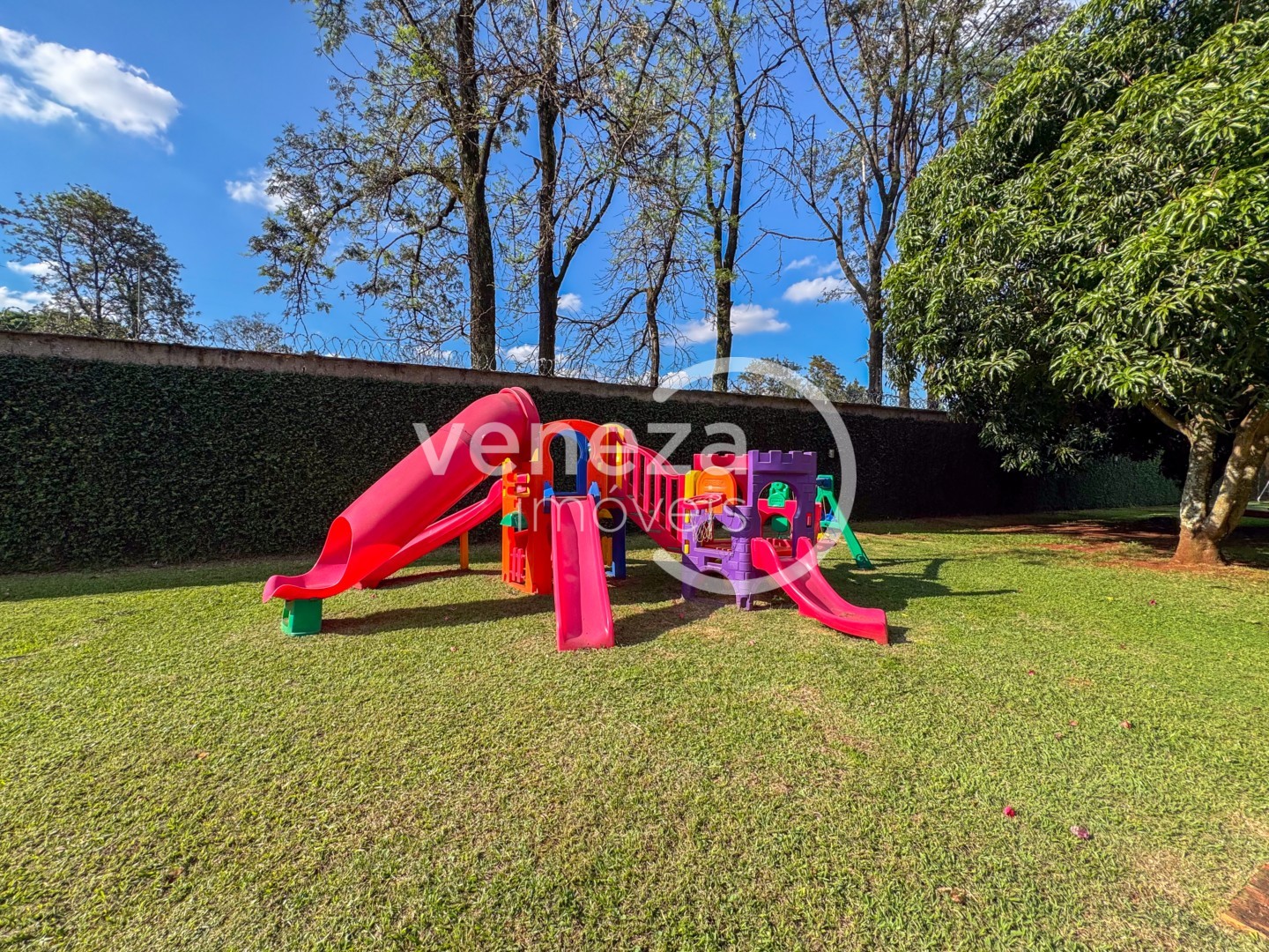 Casa Residencial para venda no bairro Recanto dos Pinheiros de Cambe - Foto 79