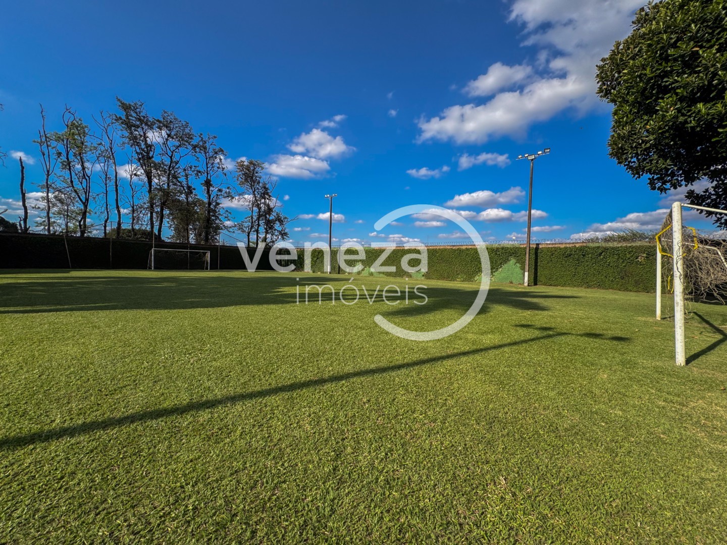Casa Residencial para venda no bairro Recanto dos Pinheiros de Cambe - Foto 83