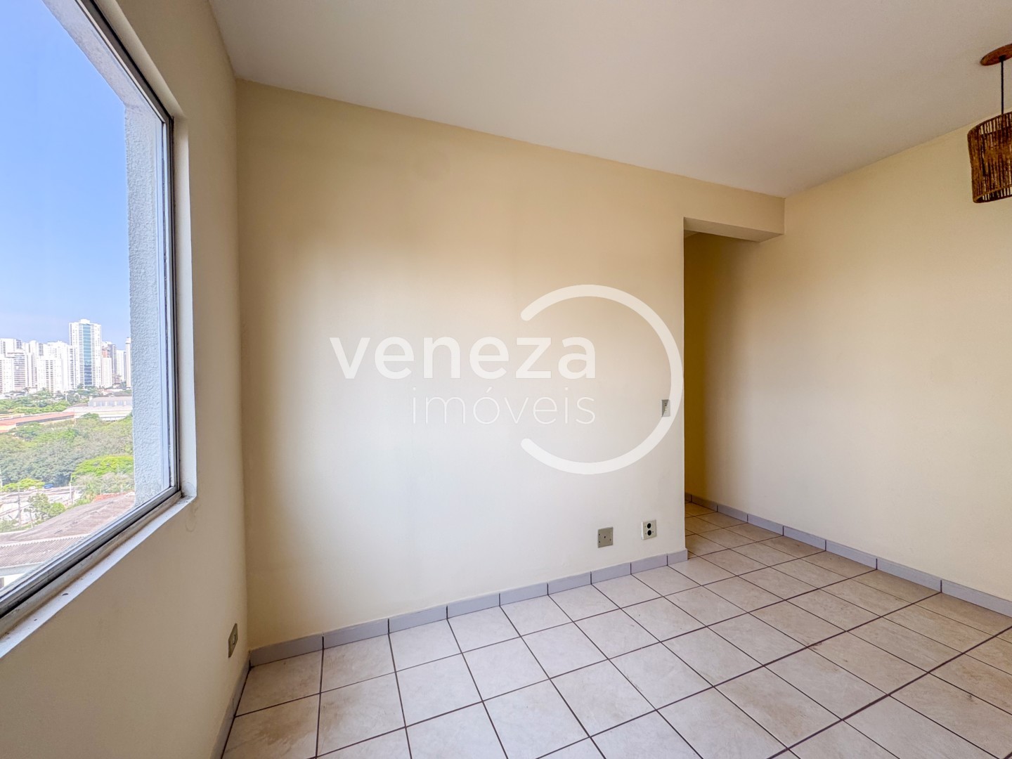 Apartamento para locação no bairro Jardim Higienopolis de Londrina - Foto 12
