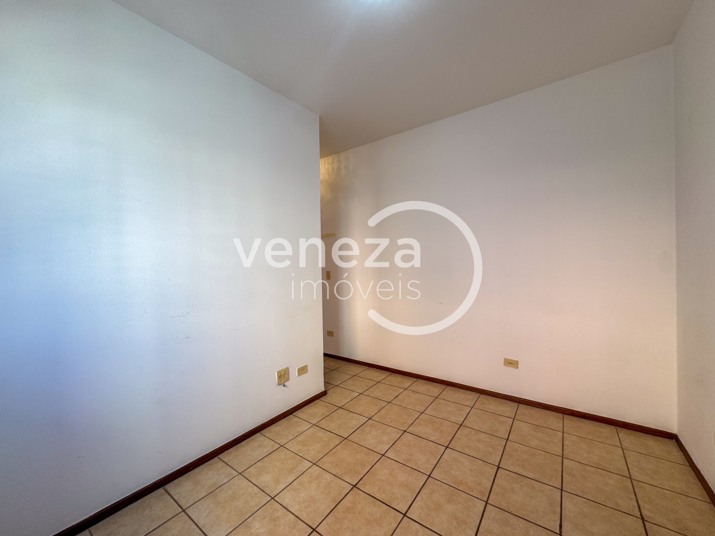 Apartamento para locação no bairro Centro de Londrina - Foto 7