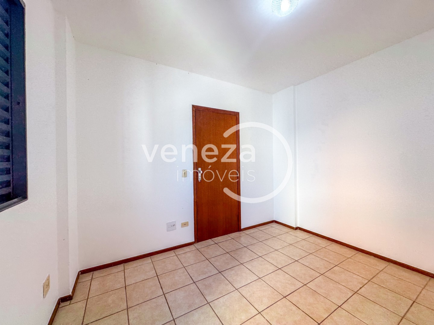 Apartamento para locação no bairro Centro de Londrina - Foto 14