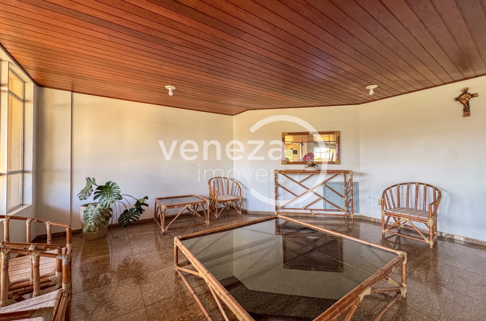 Apartamento para venda no Centro em Jataizinho com 300,71m² por R$ 1.300.000  - Foto 3