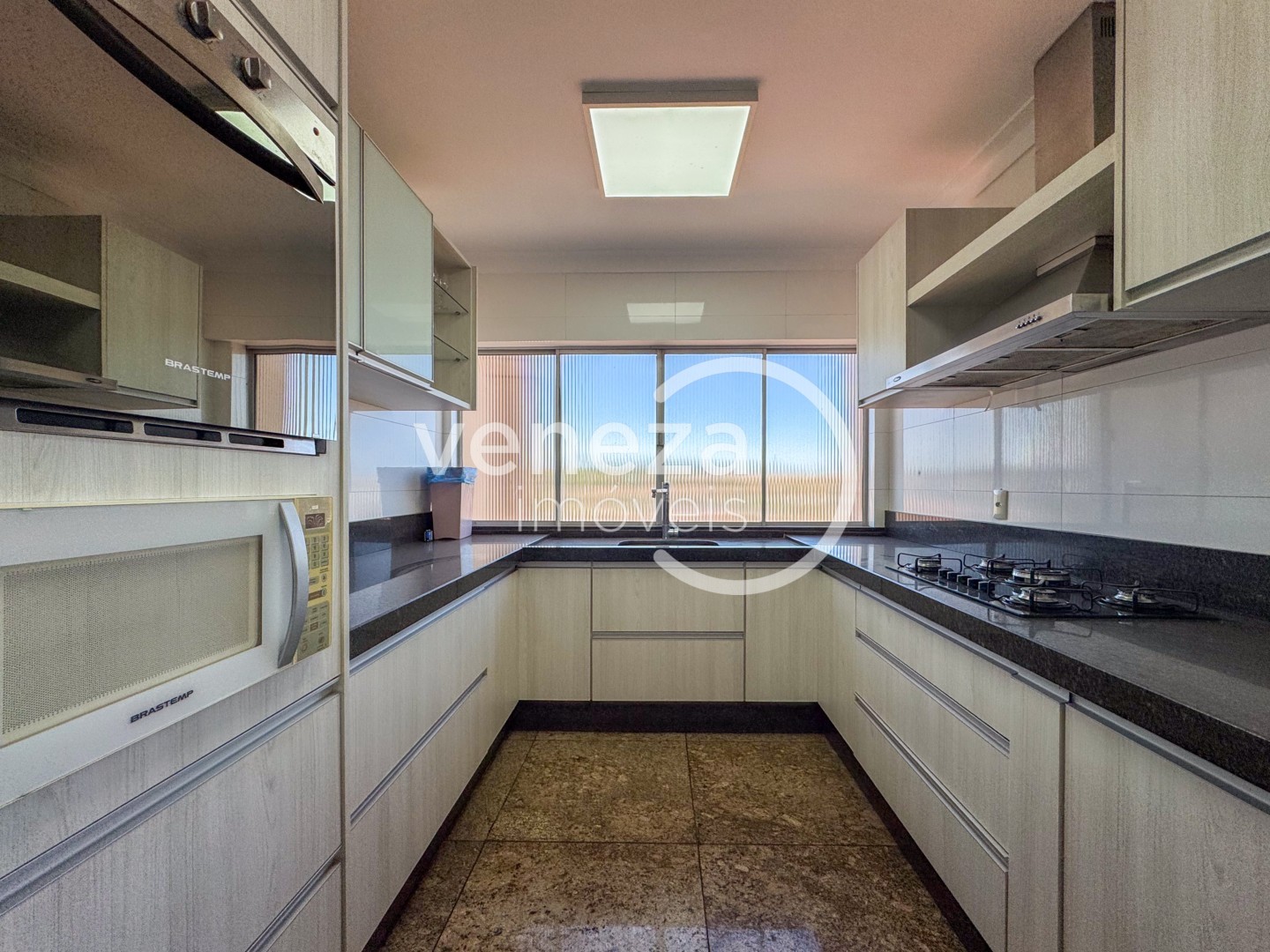Apartamento para venda no bairro Centro de Jataizinho - Foto 37