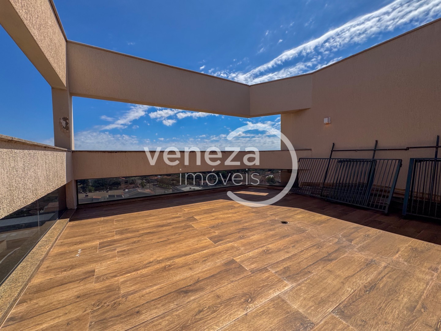 Apartamento para venda no bairro Centro de Jataizinho - Foto 57