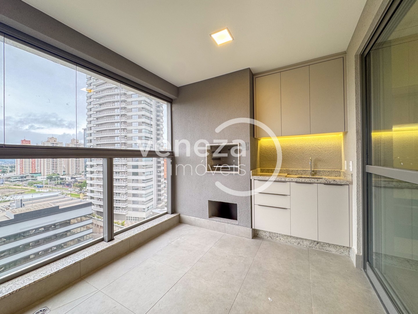 Apartamento para locação no bairro Gleba Palhano de Londrina - Foto 8