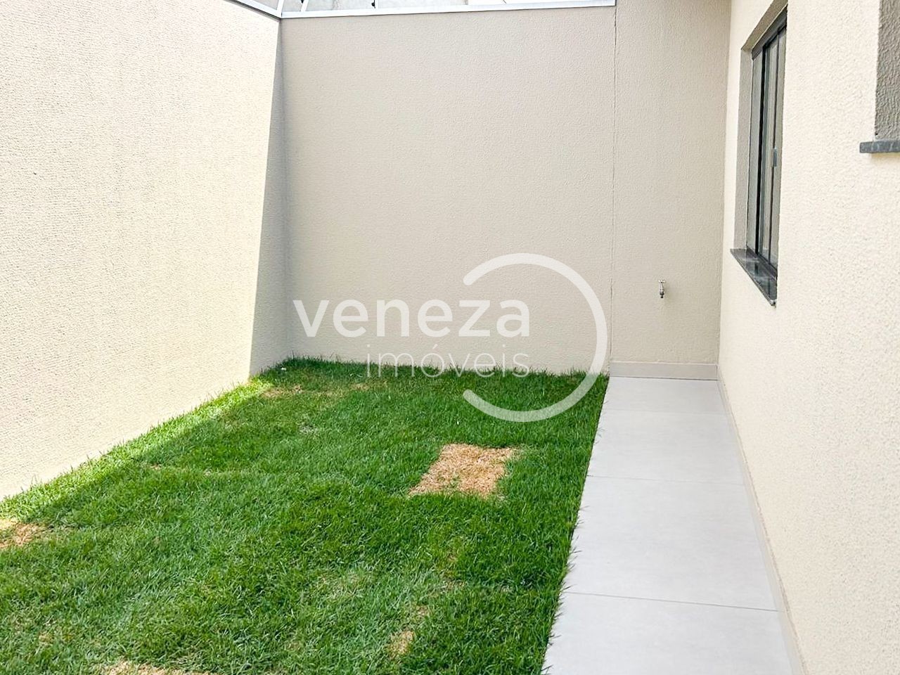 Casa Residencial para venda no bairro Jardim Maria Luiza de Londrina - Foto 17