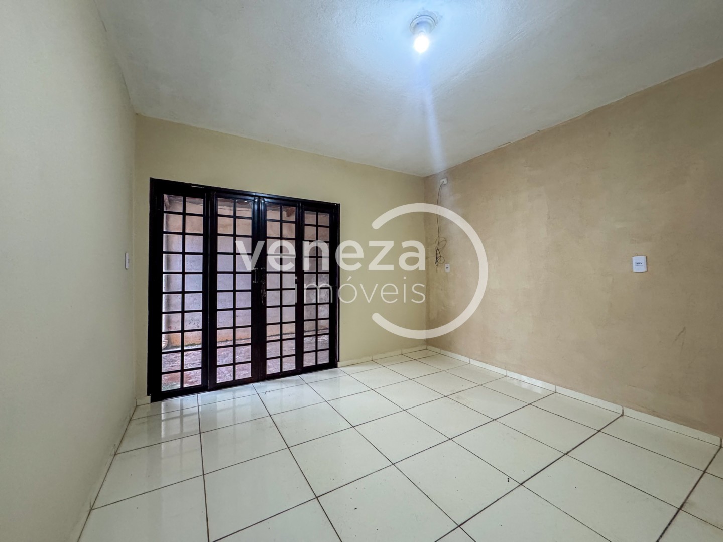 Casa Residencial para locação no bairro Jardim Maracana de Londrina - Foto 5