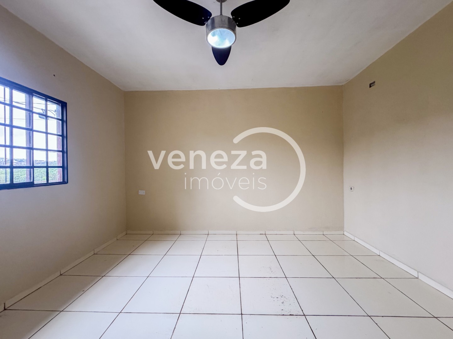Casa Residencial para locação no bairro Jardim Maracana de Londrina - Foto 11