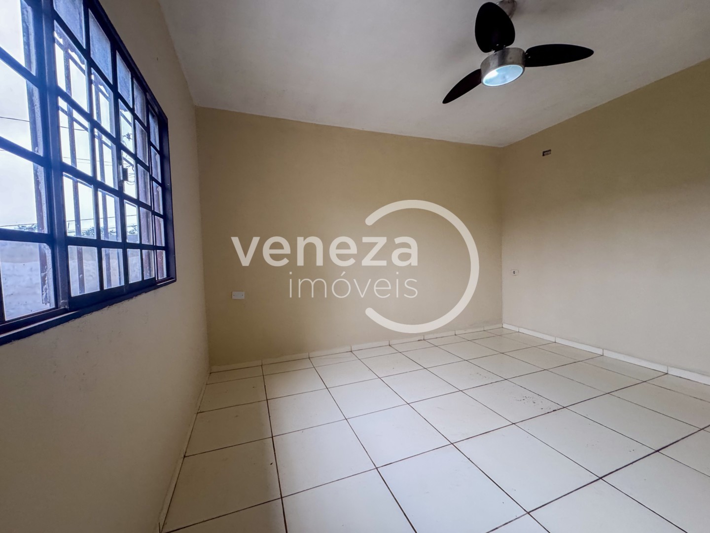 Casa Residencial para locação no bairro Jardim Maracana de Londrina - Foto 12
