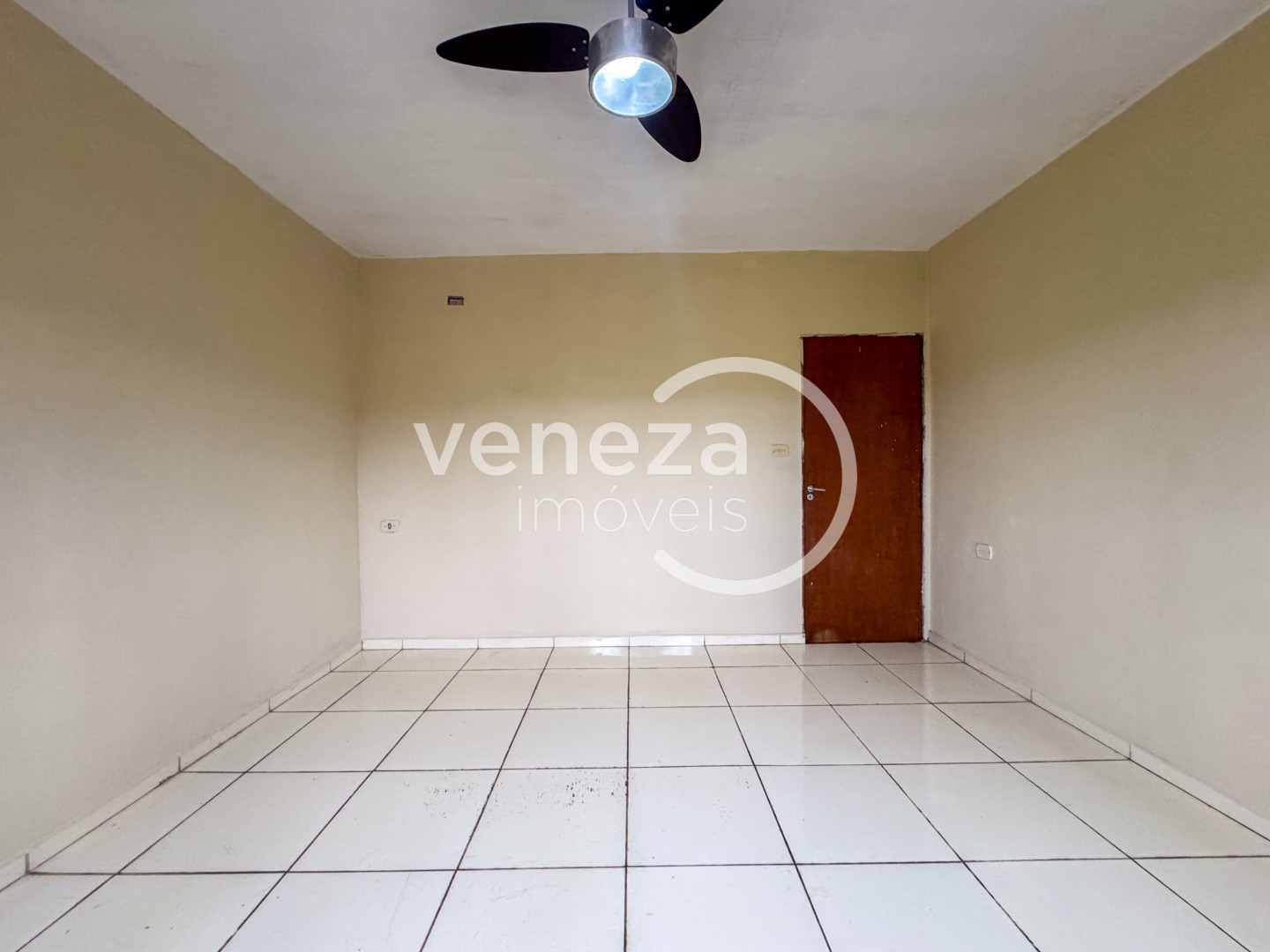 Casa Residencial para locação no bairro Jardim Maracana de Londrina - Foto 14