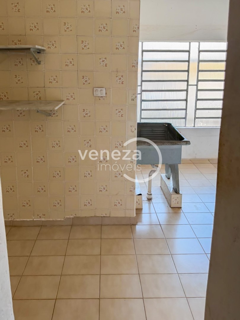 Casa Residencial para venda no bairro Jardim do Sol de Londrina - Foto 9