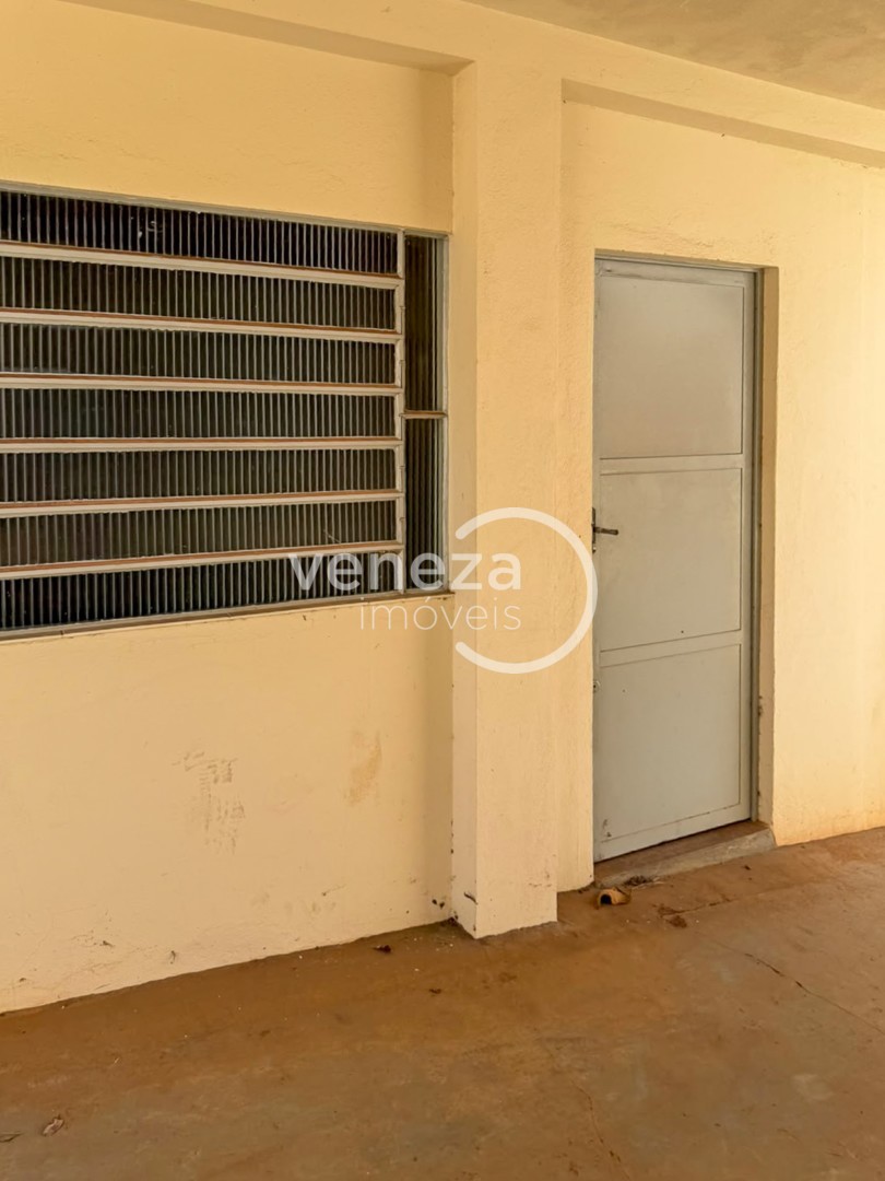 Casa Residencial para venda no Jardim do Sol em Londrina com 294m² por R$ 448.000