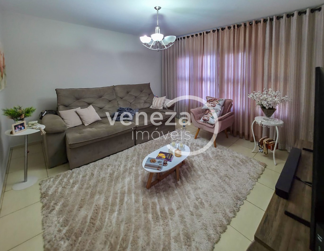 Casa Residencial para venda no bairro Jardim Alvorada de Londrina - Foto 4