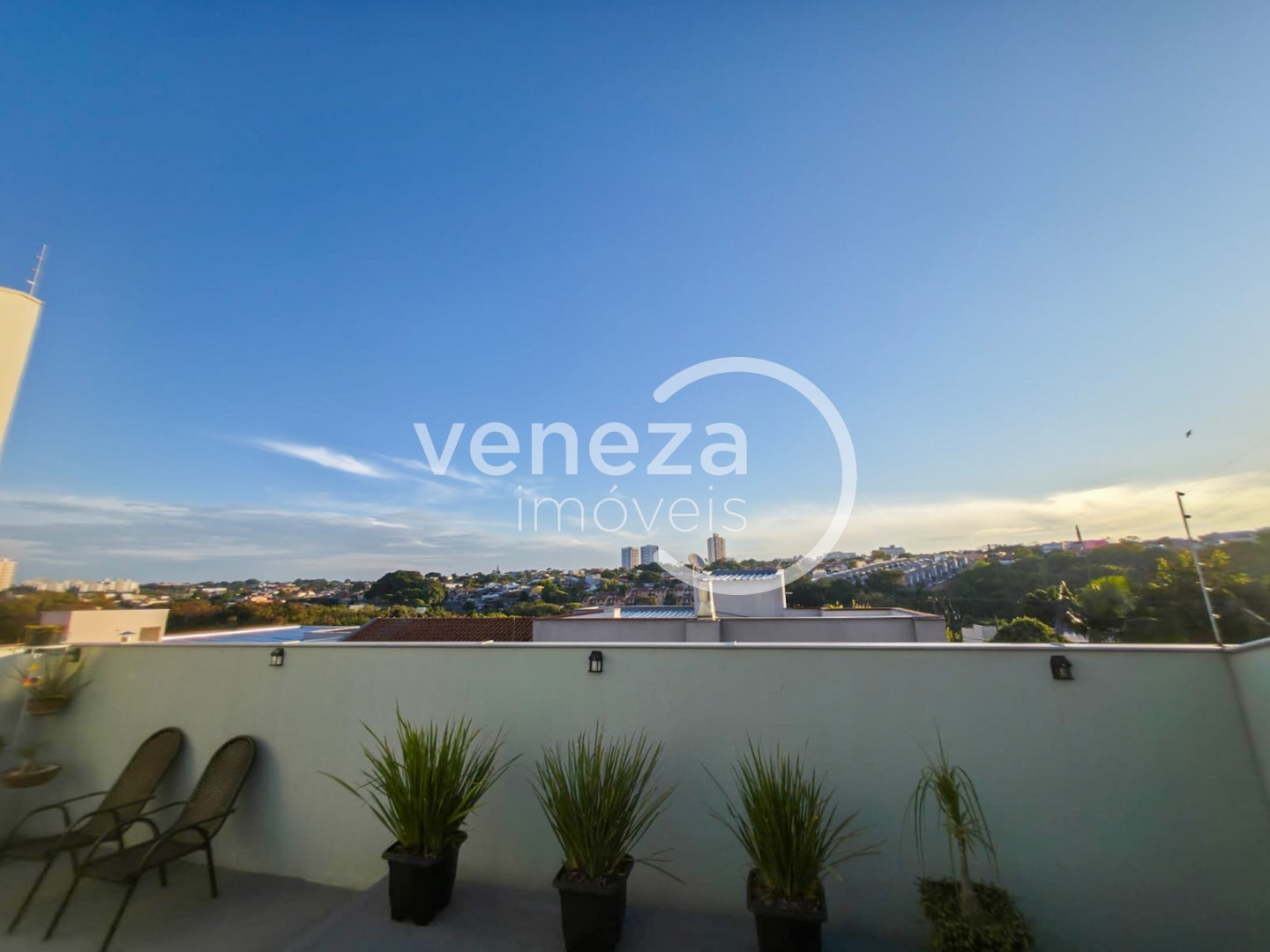 Casa Residencial para venda no bairro Jardim Alvorada de Londrina - Foto 32