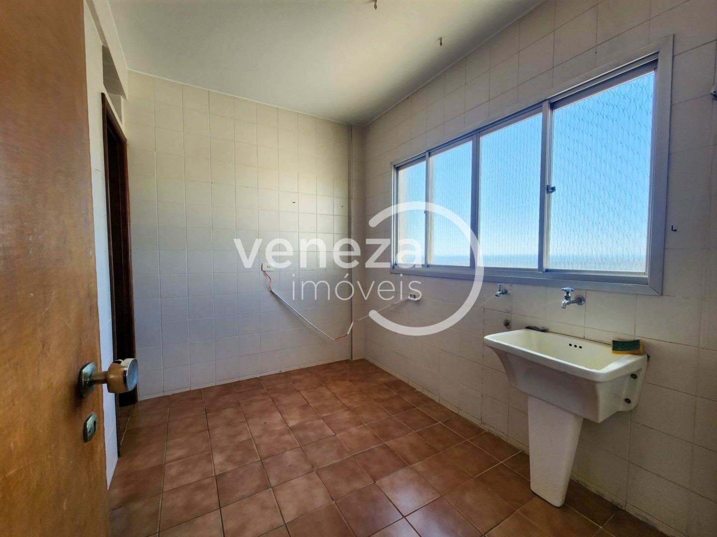Apartamento para venda no bairro Centro de Londrina - Foto 11
