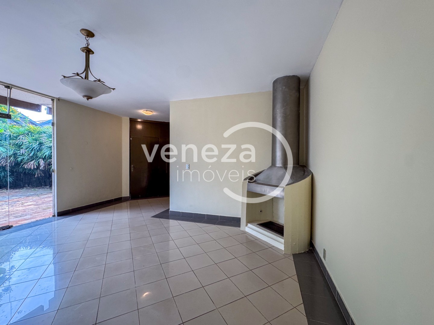 Casa Residencial para locação no bairro Araxa de Londrina - Foto 4