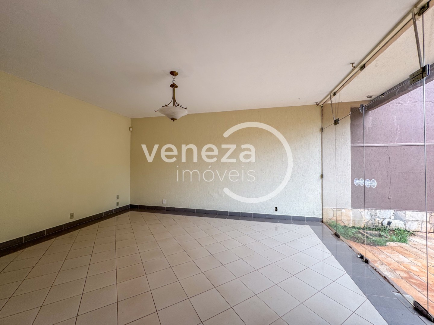 Casa Residencial para locação no bairro Araxa de Londrina - Foto 8