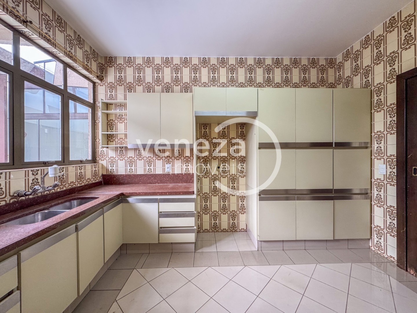 Casa Residencial para locação no bairro Araxa de Londrina - Foto 24