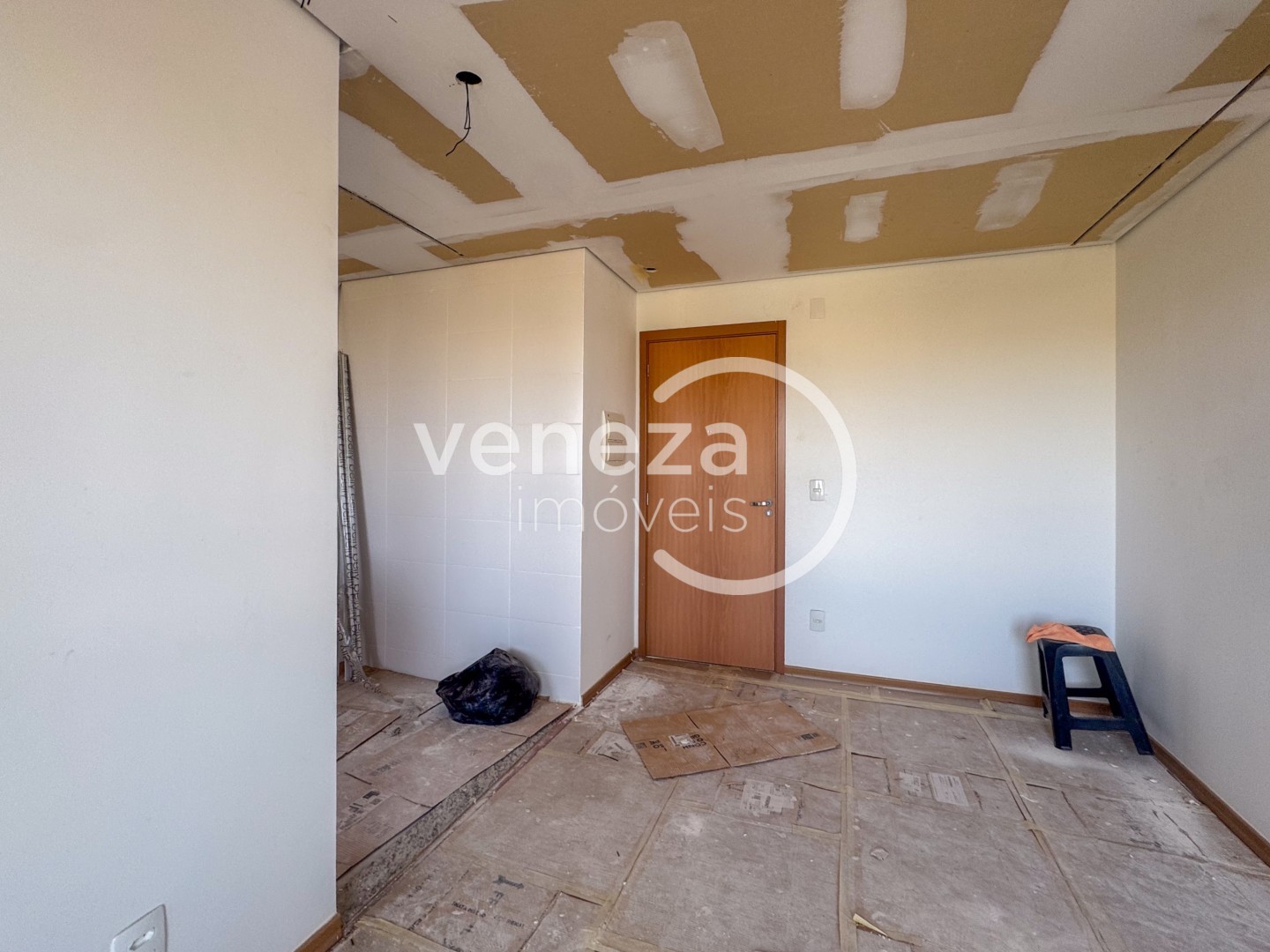 Apartamento para locação no bairro Gleba Fazenda Palhano de Londrina - Foto 7