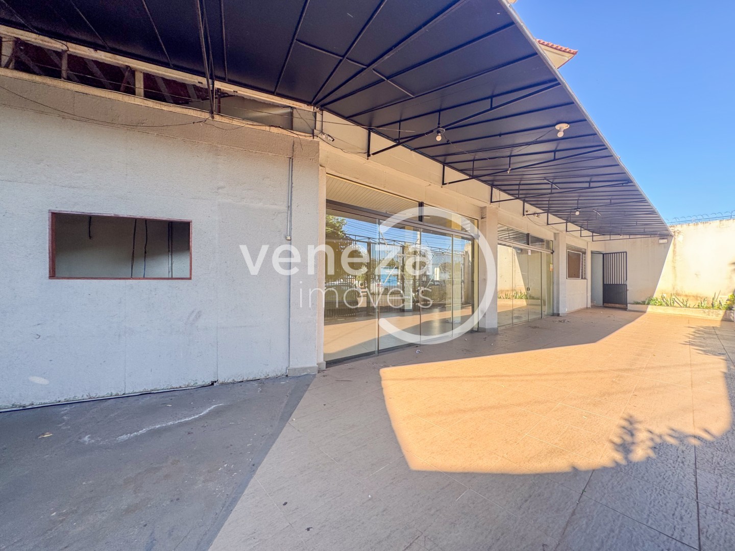 Casa Residencial para locacao no Professora Marieta em Londrina com 294,16m² por R$ 8.500