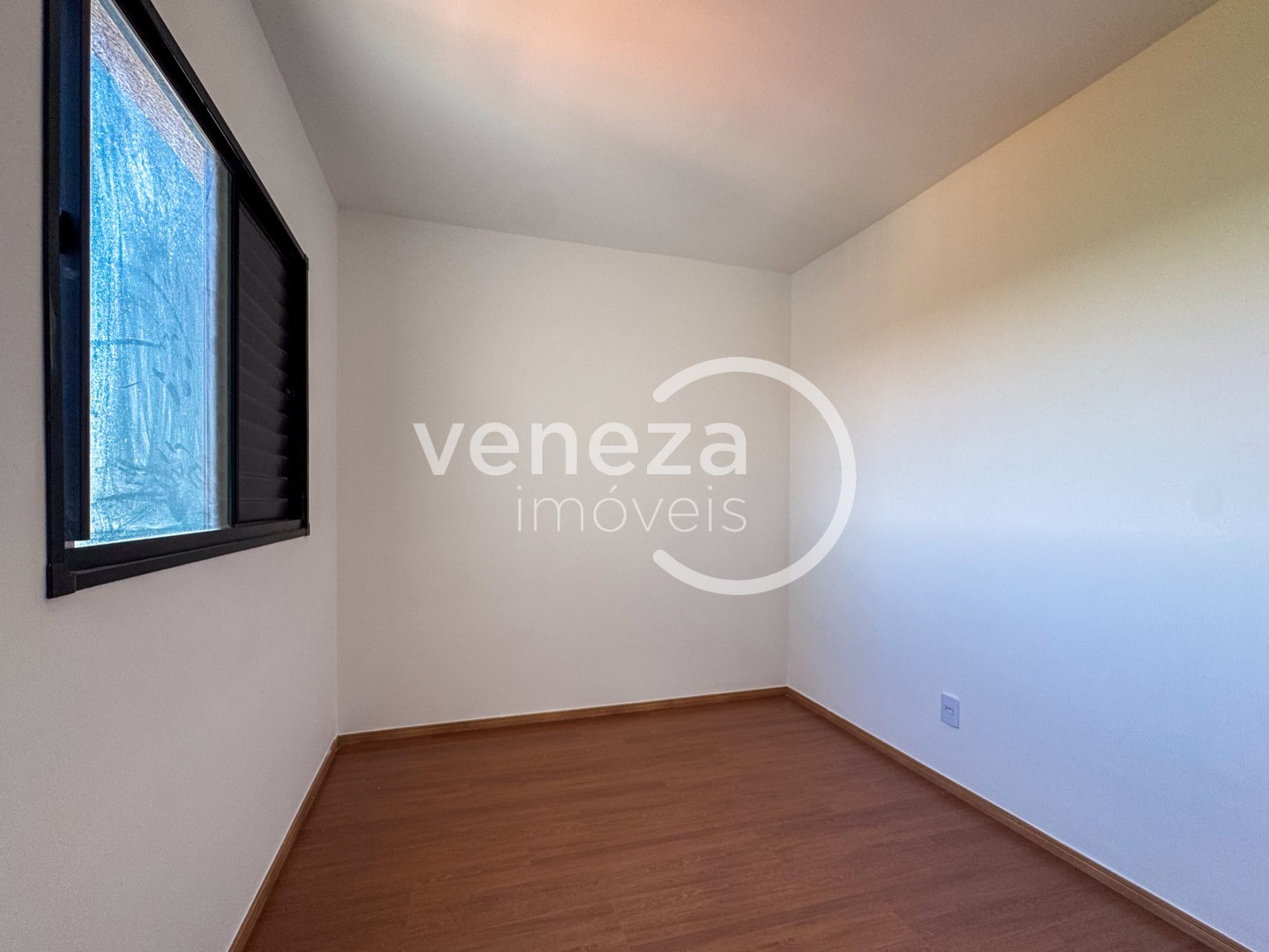 Apartamento para venda no bairro Pacaembu de Londrina - Foto 18