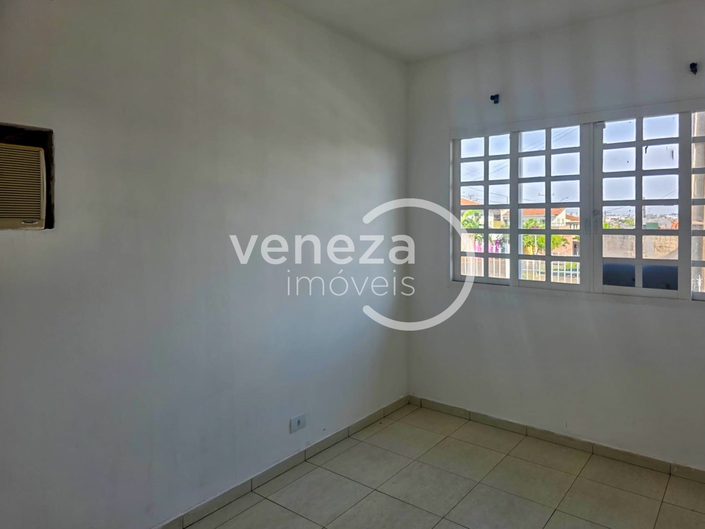 Casa Residencial para venda no bairro Santa Monica de Londrina - Foto 7