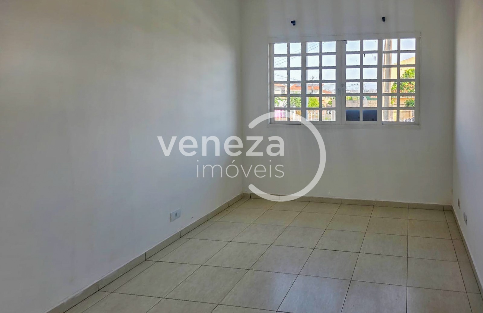 Casa Residencial para venda no bairro Santa Monica de Londrina - Foto 8