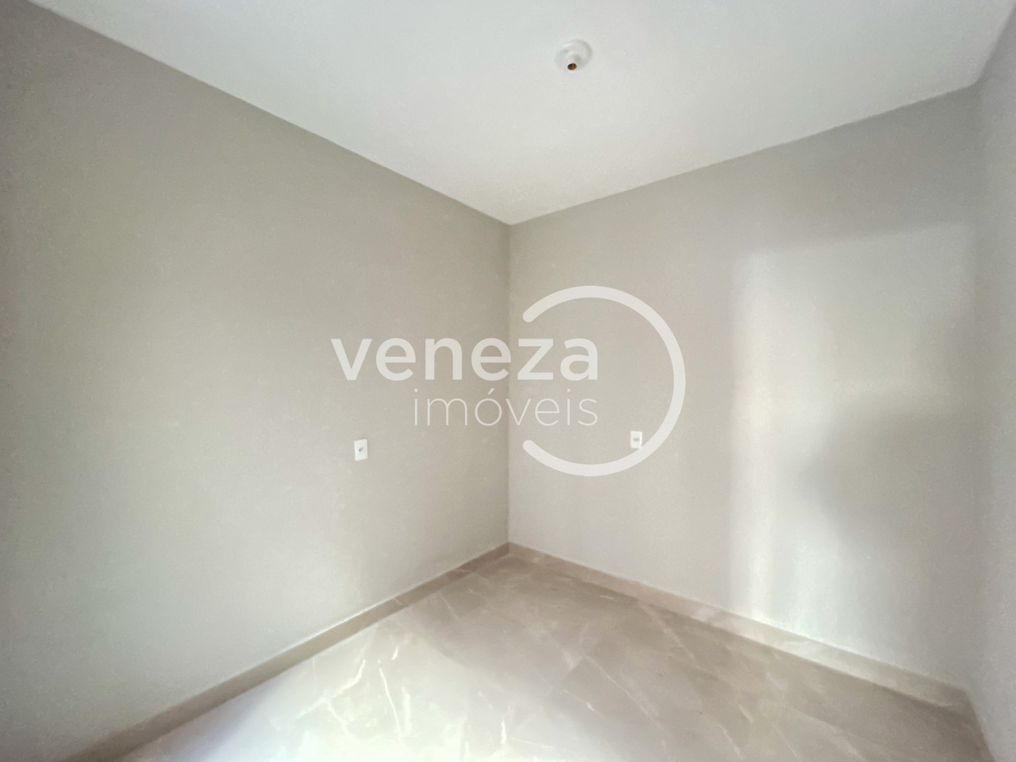 Casa Residencial para locação no bairro Cinco Conjuntos de Londrina - Foto 11