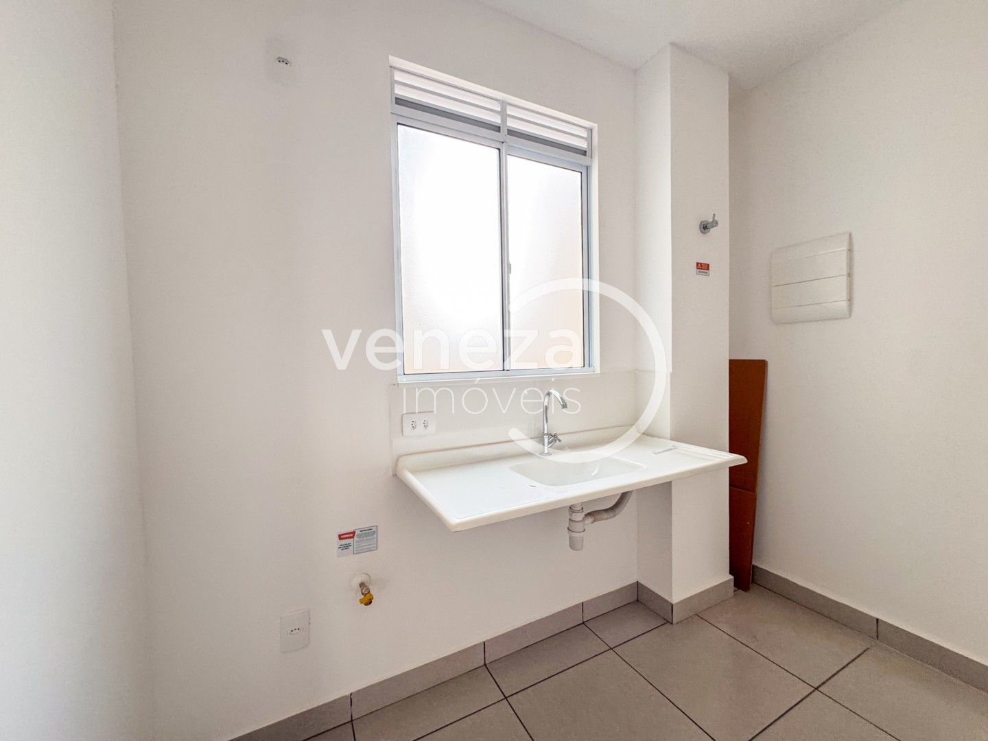 Apartamento para locação no bairro Cidade Industrial 2 de Londrina - Foto 17