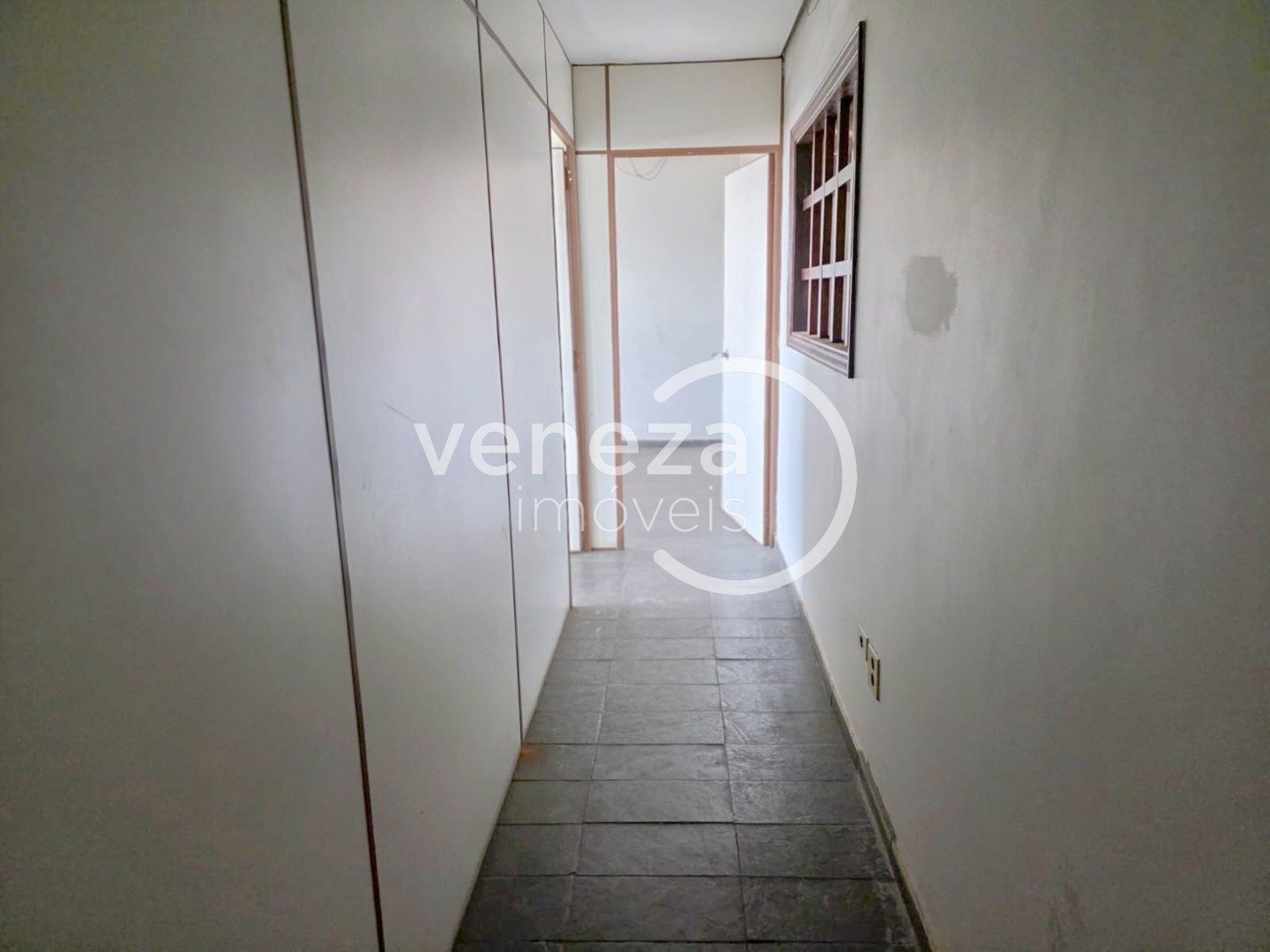 Galpão/Depósito/Armazém à venda em Centro, Londrina — Portal Chave Fácil