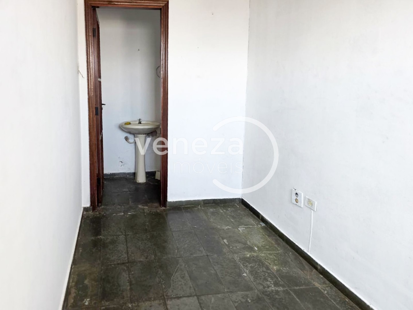 Barracão para venda no bairro Centro de Londrina - Foto 12