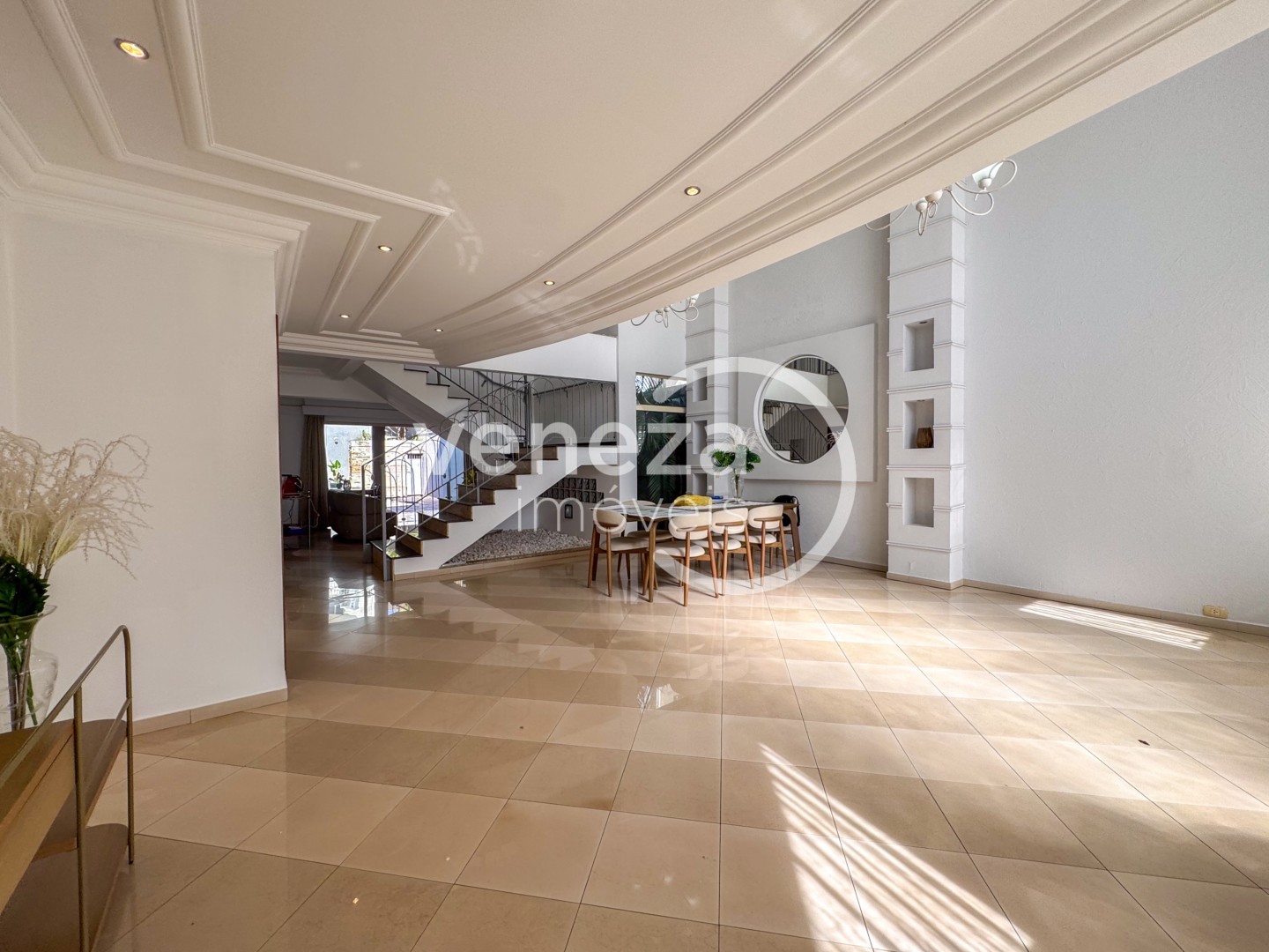 Casa Residencial para locacao no Terras de Santana em Londrina com 408m² por R$ 11.000
