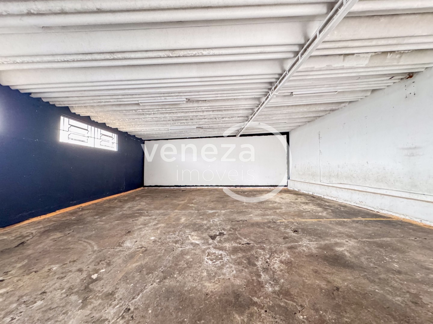 Salão-loja para locação no bairro Centro de Londrina - Foto 17