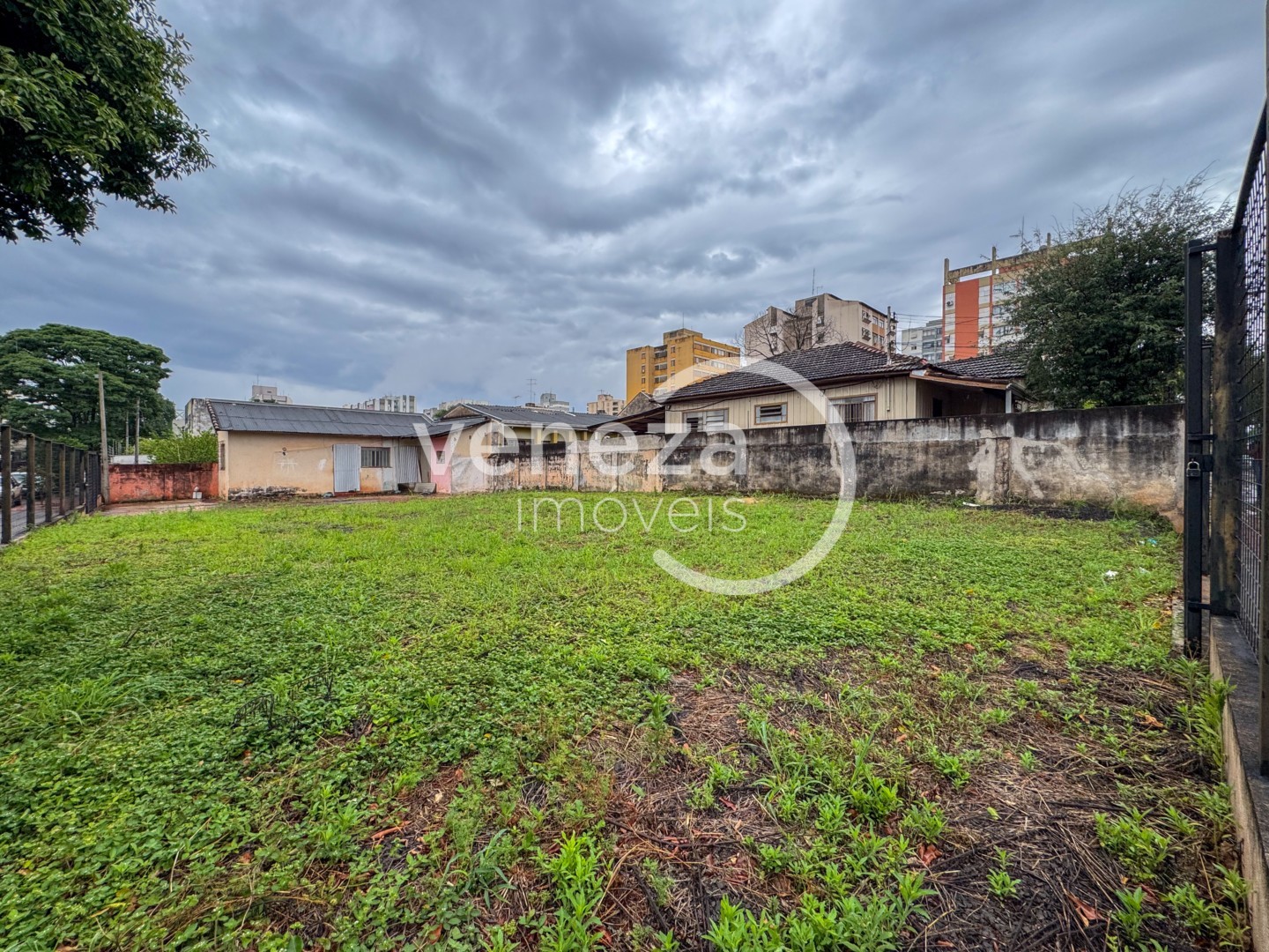 Terreno para locação no bairro Centro de Londrina - Foto 19
