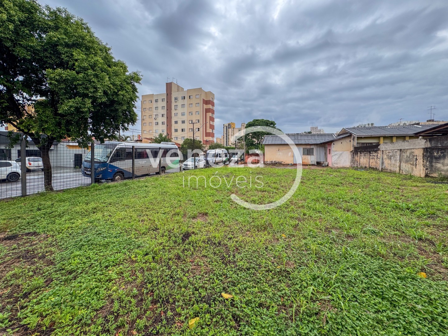 Terreno para locação no bairro Centro de Londrina - Foto 17