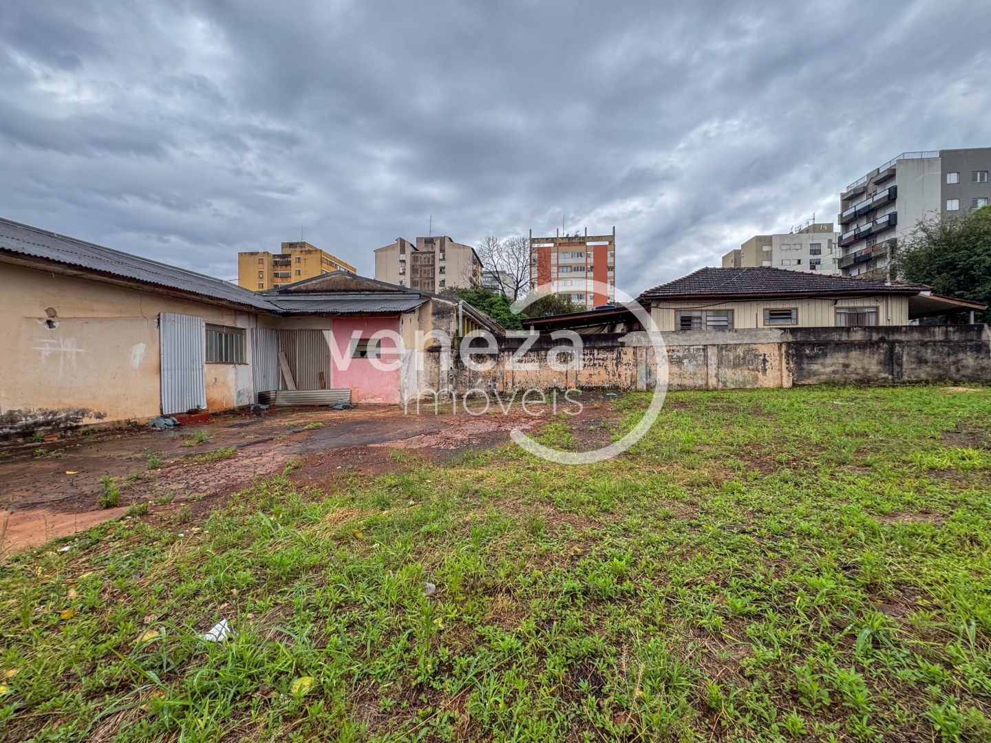 Terreno para locação no bairro Centro de Londrina - Foto 8