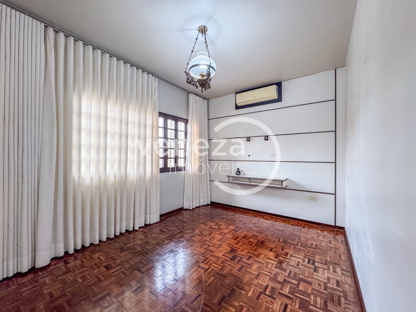 Casa Residencial para locação no bairro Jardim Moncoes de Londrina - Foto 4