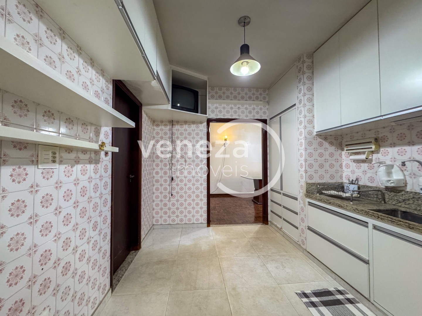 Casa Residencial para locação no bairro Jardim Moncoes de Londrina - Foto 16