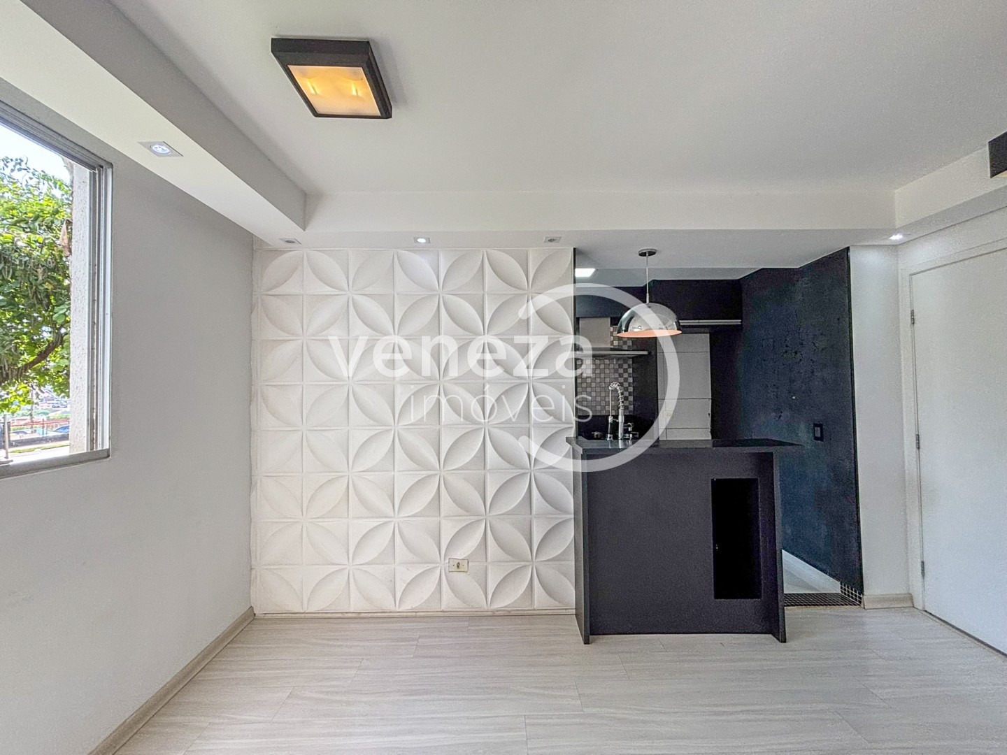 Apartamento para locacao no Gleba Palhano em Londrina com 78,01m² por R$ 2.100