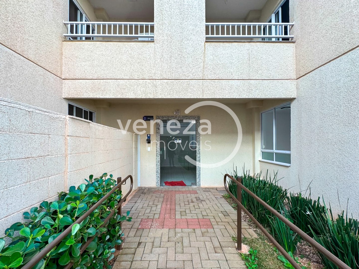 Apartamento para venda no Cidade Industrial 2 em Londrina com 44m² por R$ 210.000  - Foto 2