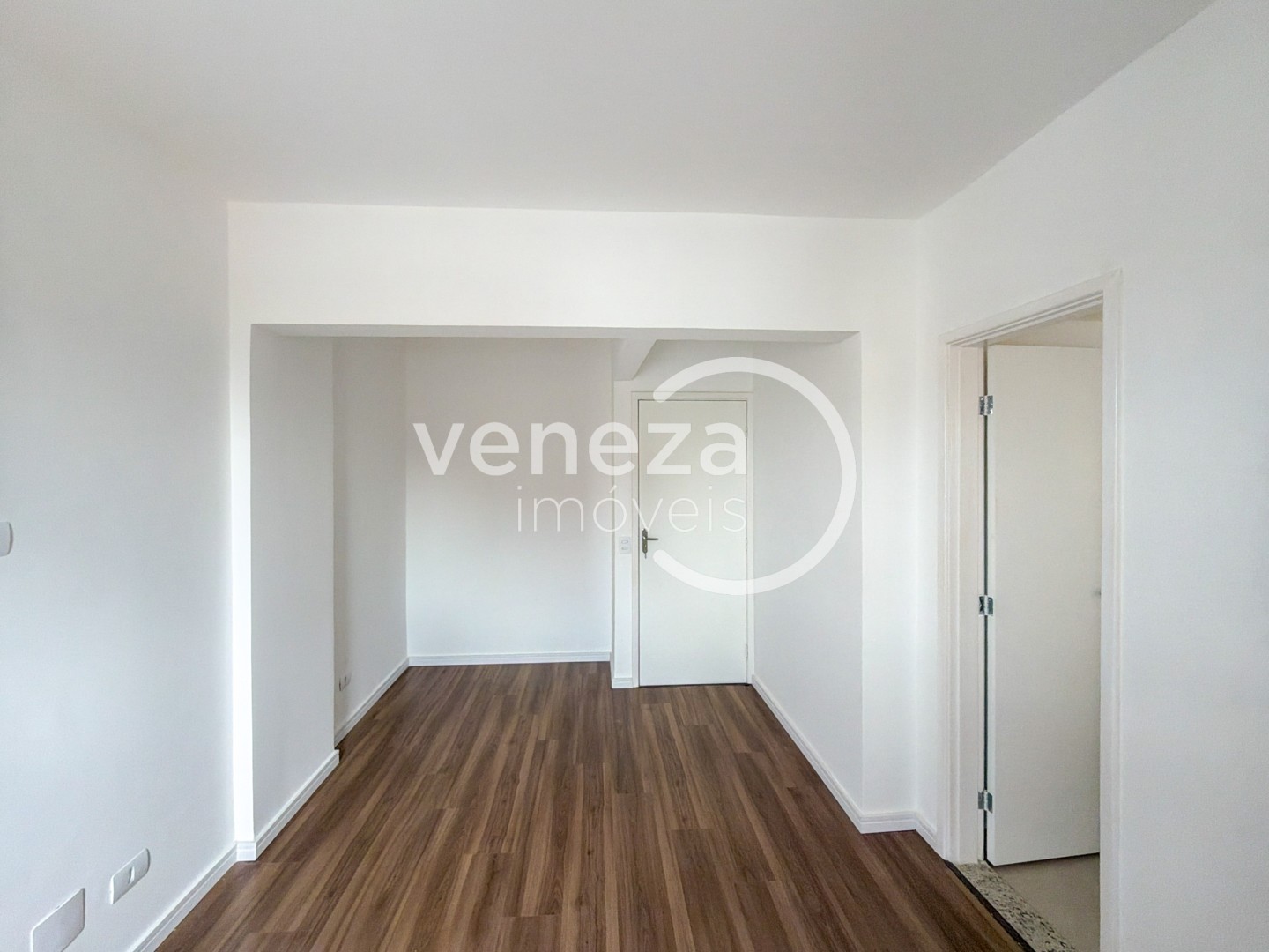 Apartamento para venda no bairro Centro de Londrina - Foto 8