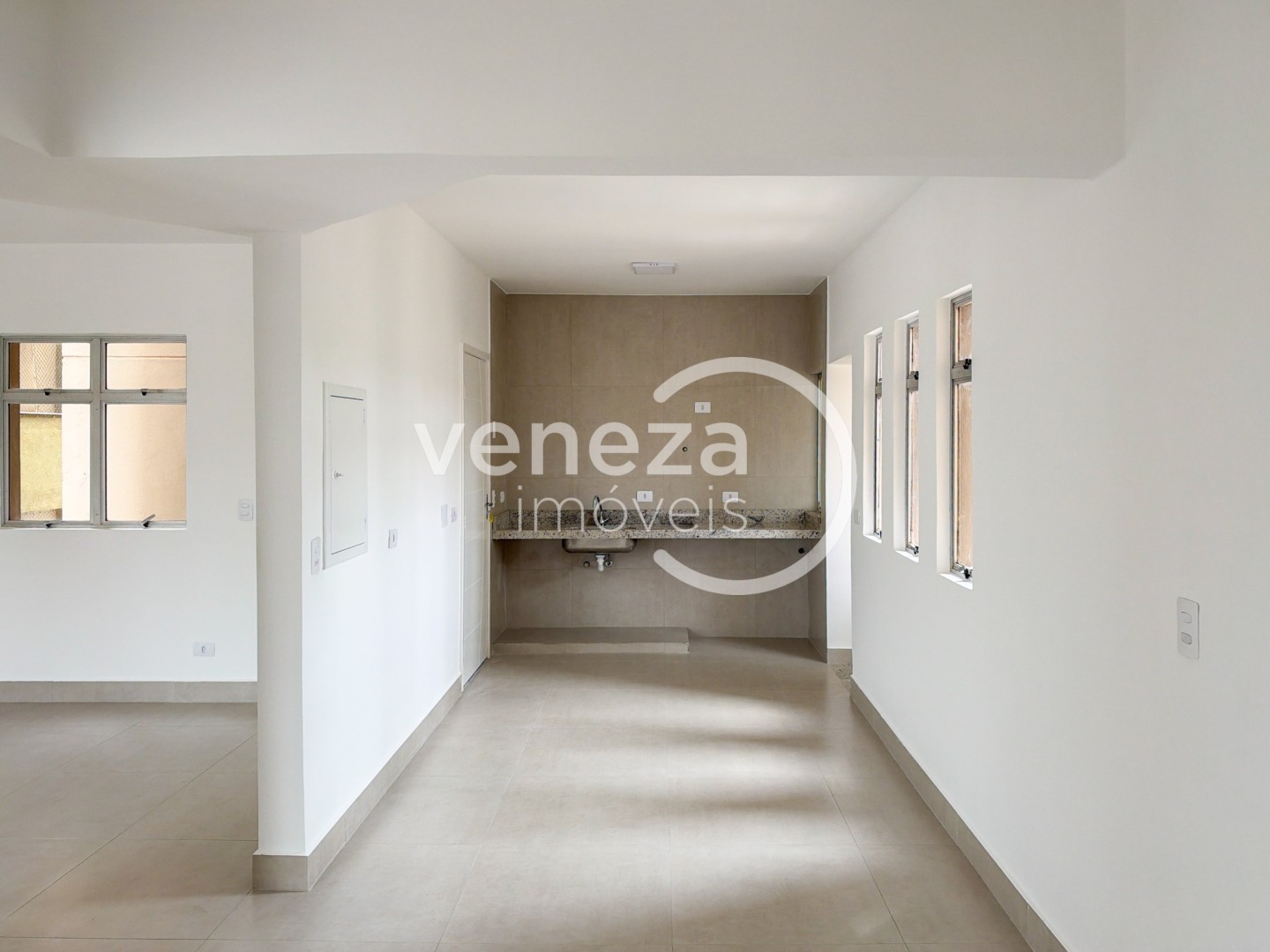 Apartamento para venda no bairro Centro de Londrina - Foto 18