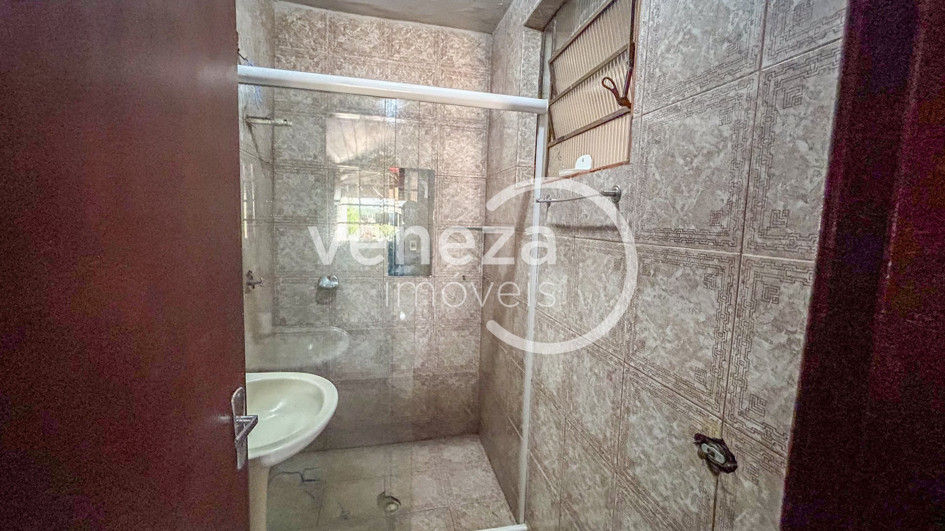 Casa Residencial para locação no bairro Jardim do Sol de Londrina - Foto 7