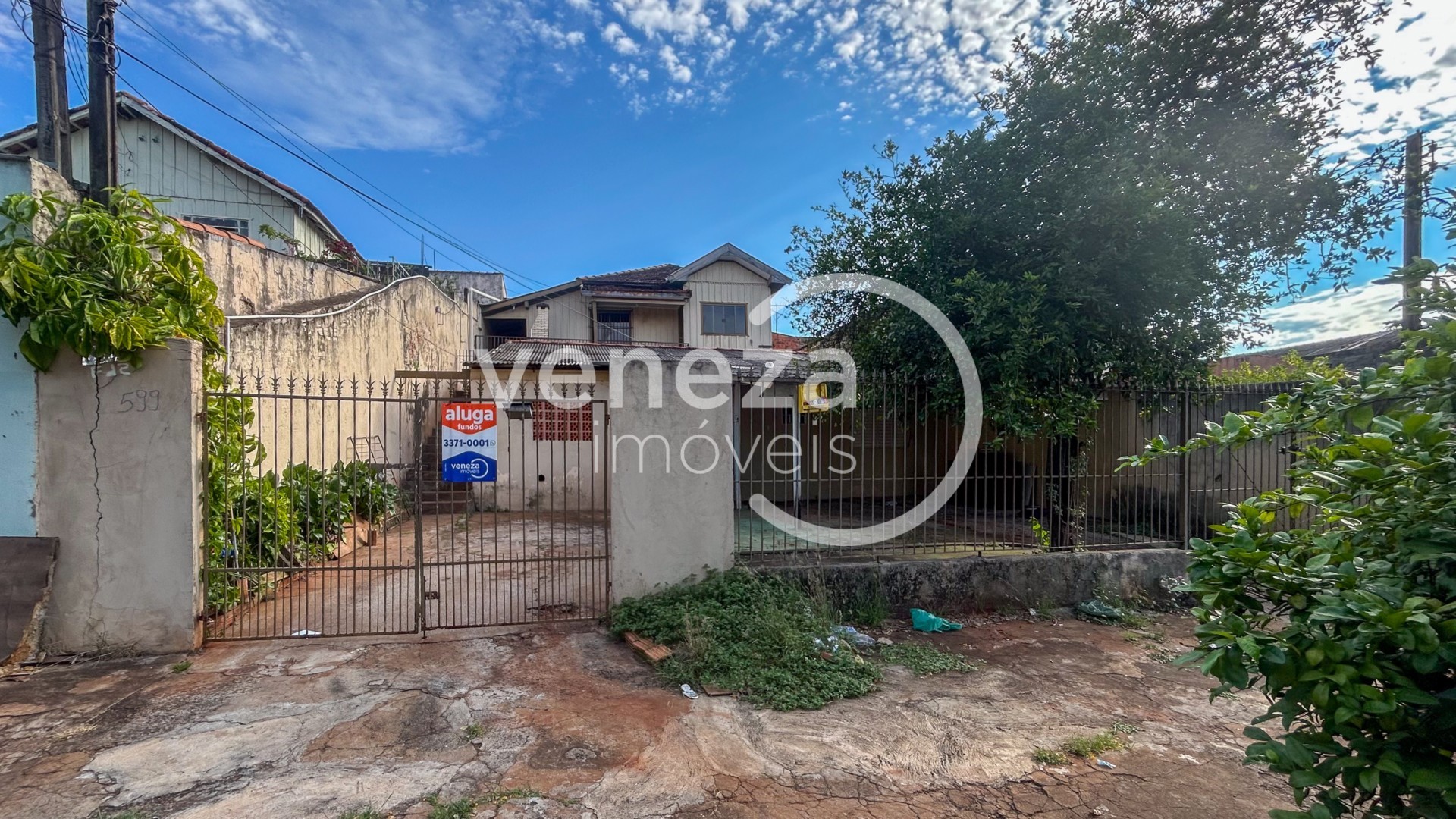 Casa Residencial para locacao no Jardim do Sol em Londrina com 102m² por R$ 930